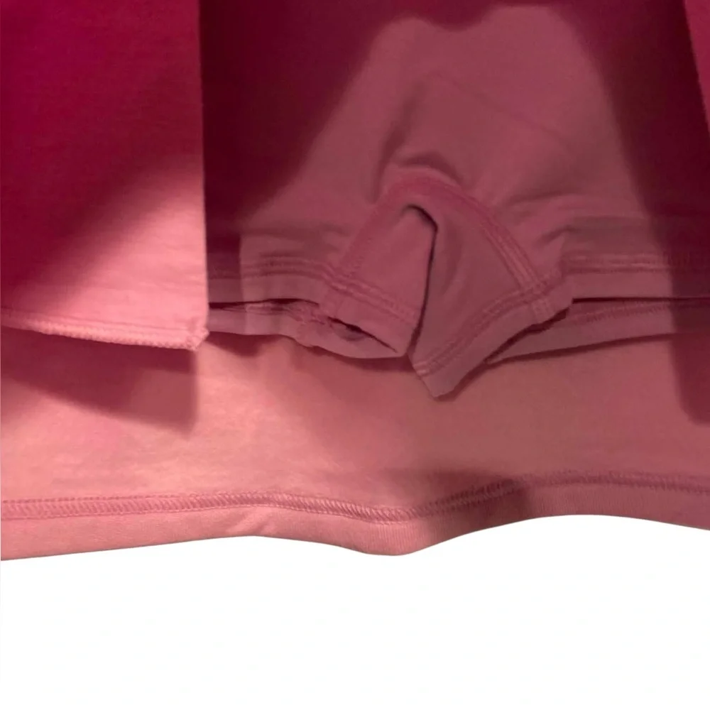 NWT Alo Yoga accolade skirt CANDY HEART PINK Size S
